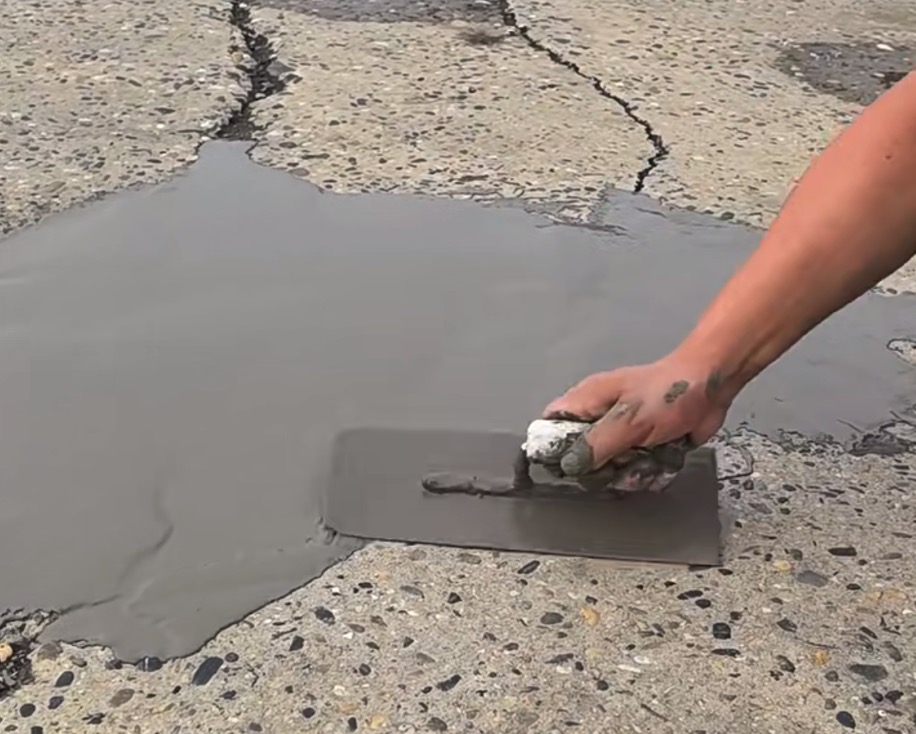 望都CGM 高效薄层道路修补料（CGM 道路抢修料）